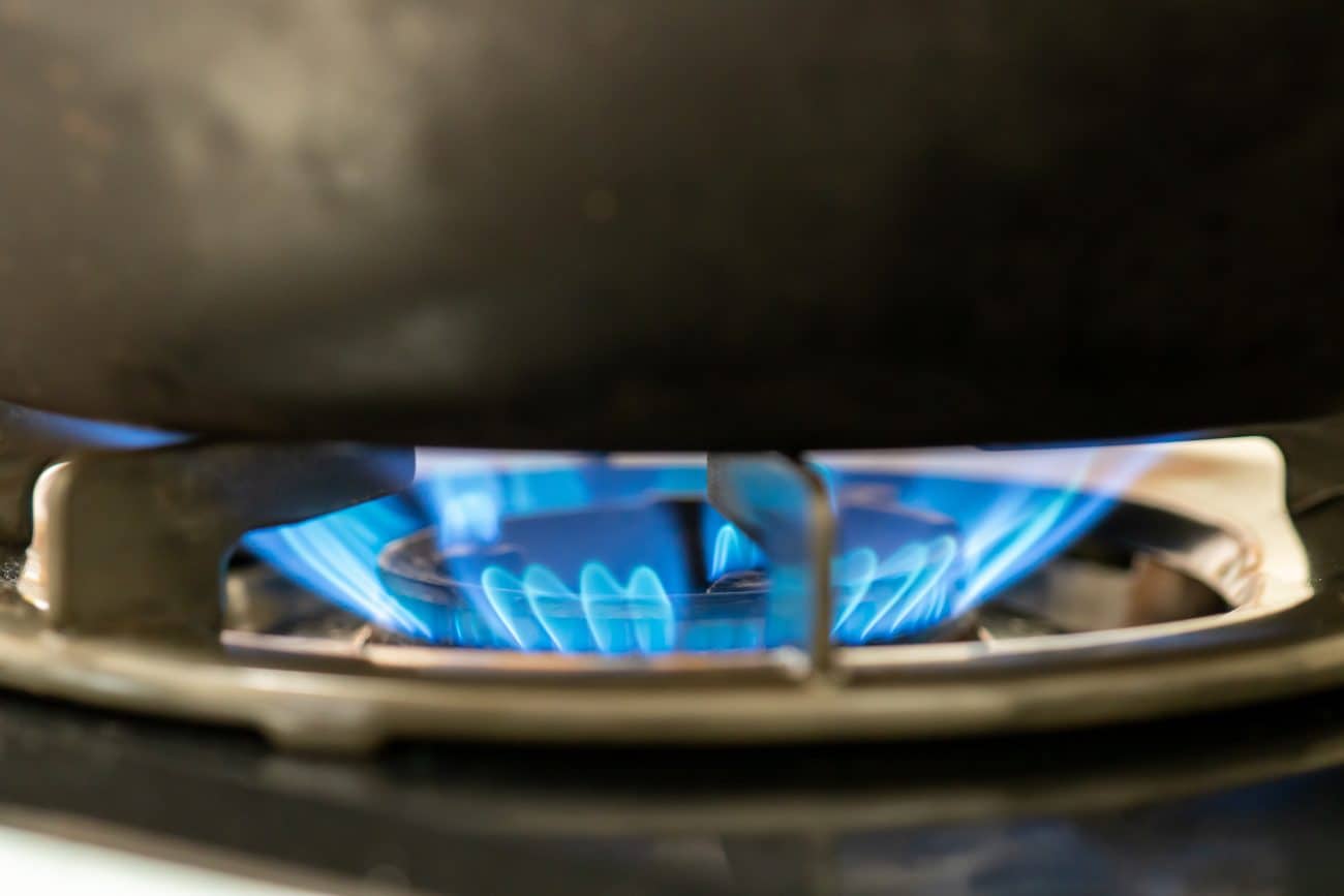 フライパンの焦げの落とし方とは?焦げる原因や焦げ付きを予防する方法も把握しておこう | 2nd STYLE
