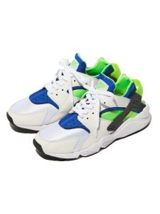 ランニングシューズ