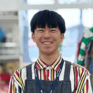 笑顔のセカンドストリートふじみ野店スタッフ