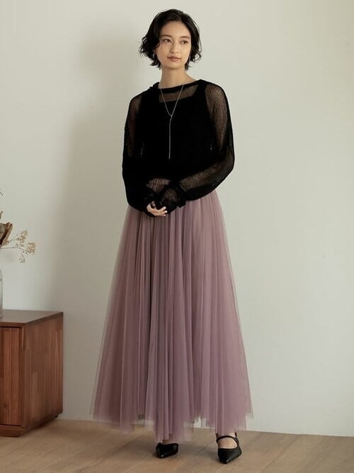 ［ピンク］モーブな色味で女性らしさをプラス