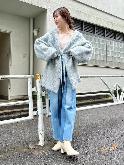 ウエストマークで抜け感を演出