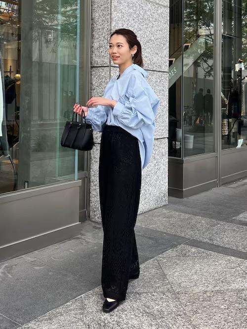 オフィスもデートも◎なきれいめコーデ
