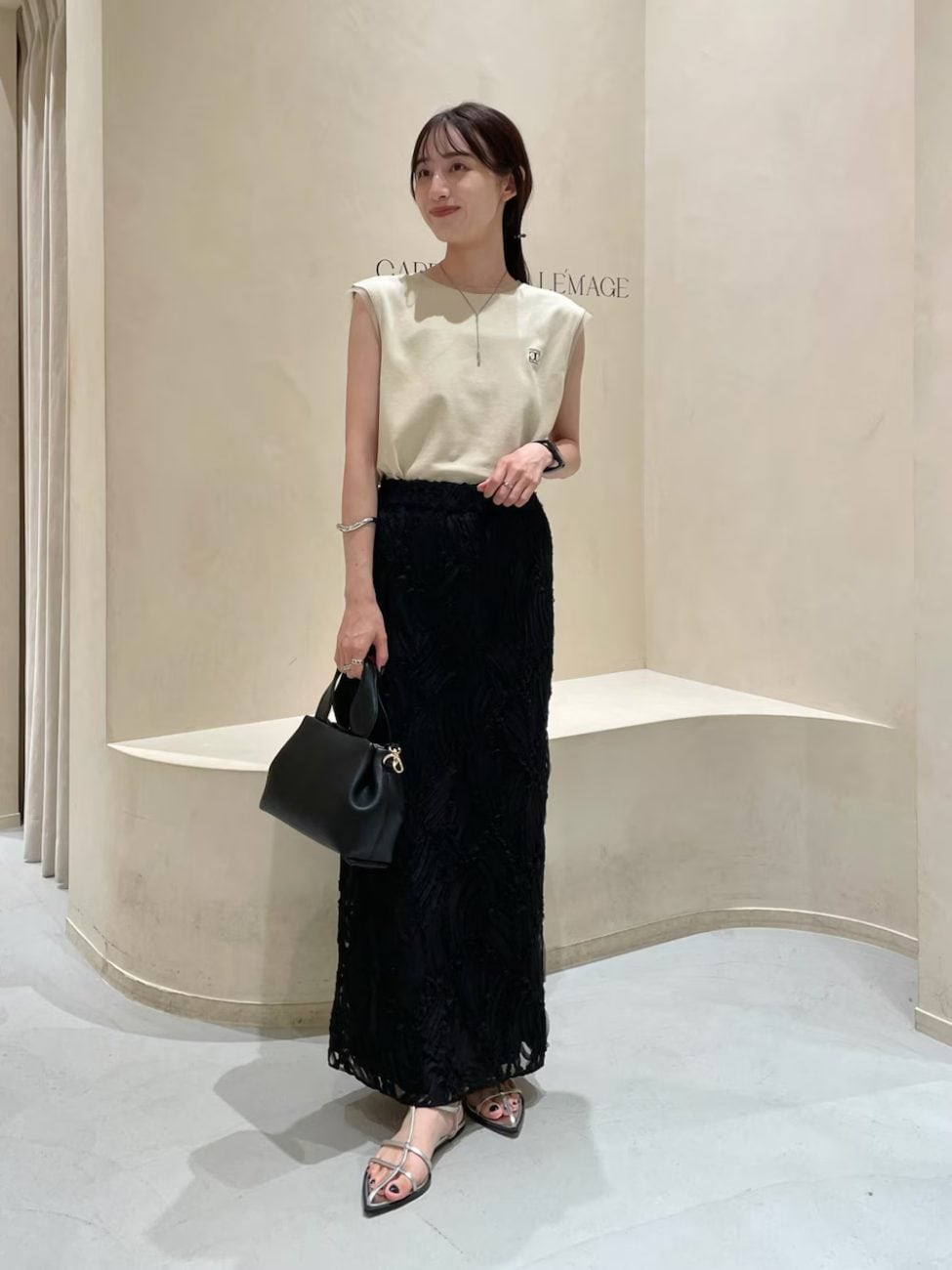 気温26度の服装で悩んだら…！最高・最低気温別おすすめレディースコーデ32選