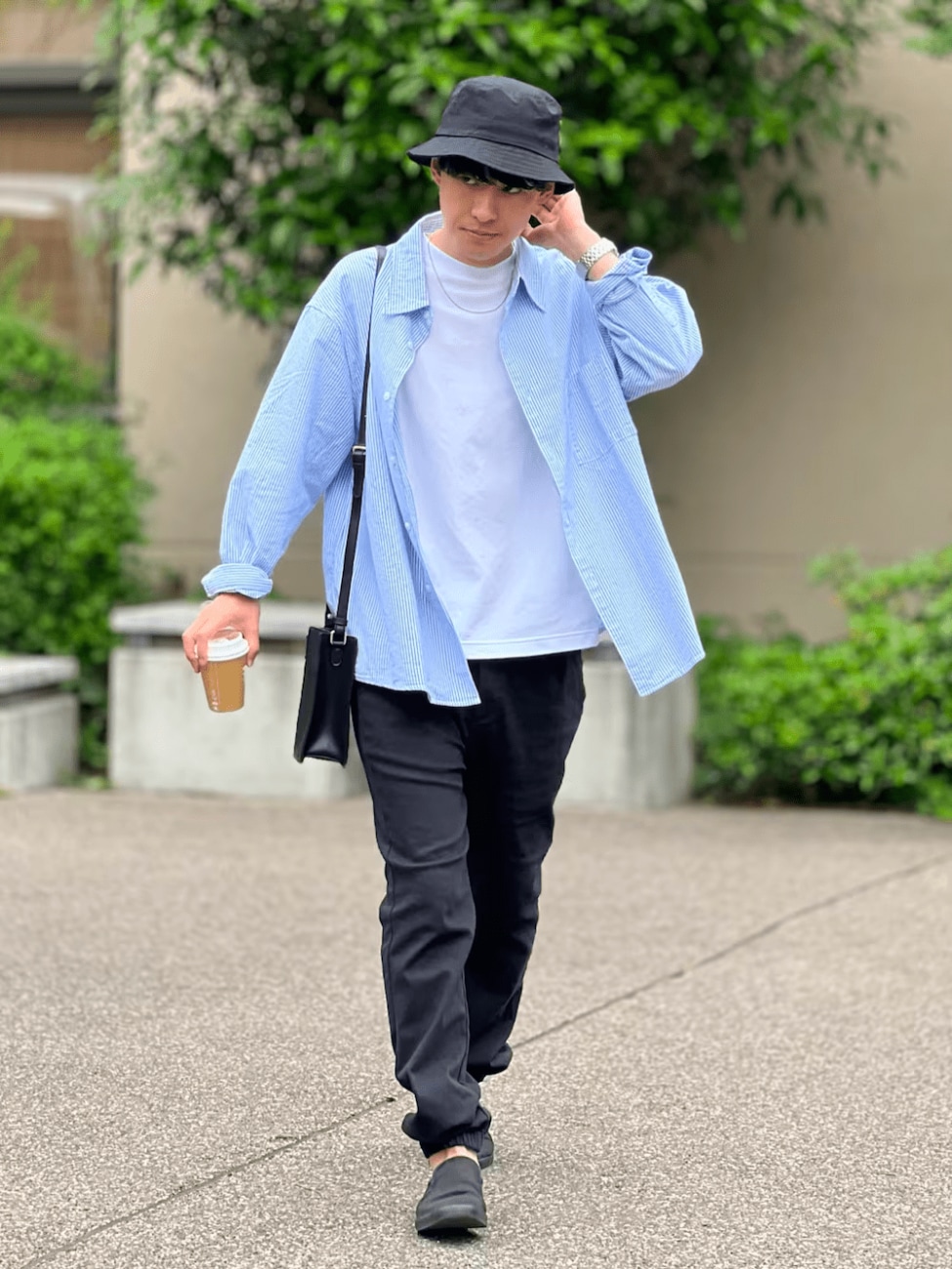 ［黒］バケハとジョガーパンツでこなれ感アップ