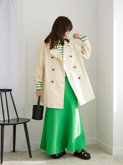 ［2］鮮やかなグリーンを効かせて春らしさを演出