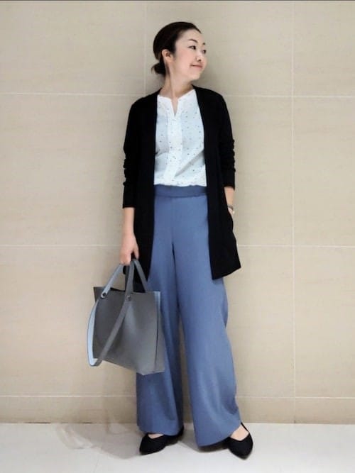 スタイリッシュなカーディガンコーデ