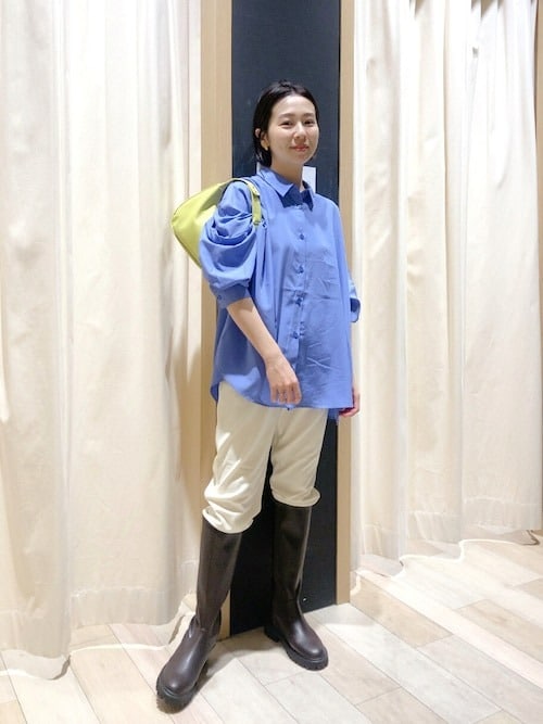 ［2］パンツ｜ラフなのにきれいめなブーツインコーデ