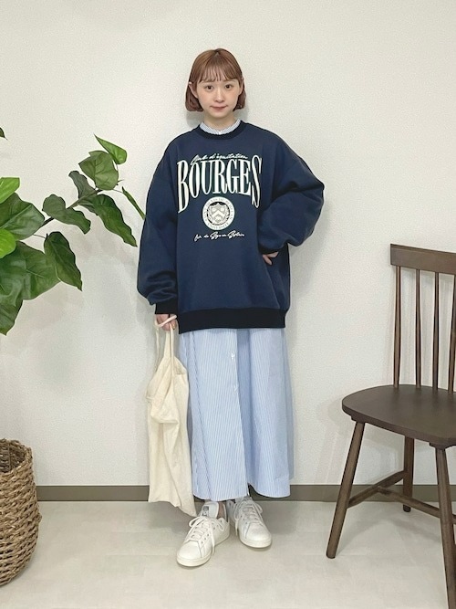 1. 王道のレイヤードコーデはクリーンな配色でまとめて