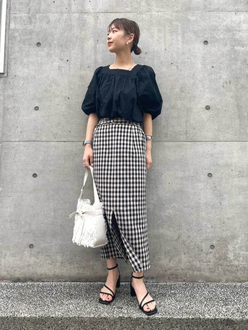 ［黒］のギンガムチェックコーデ