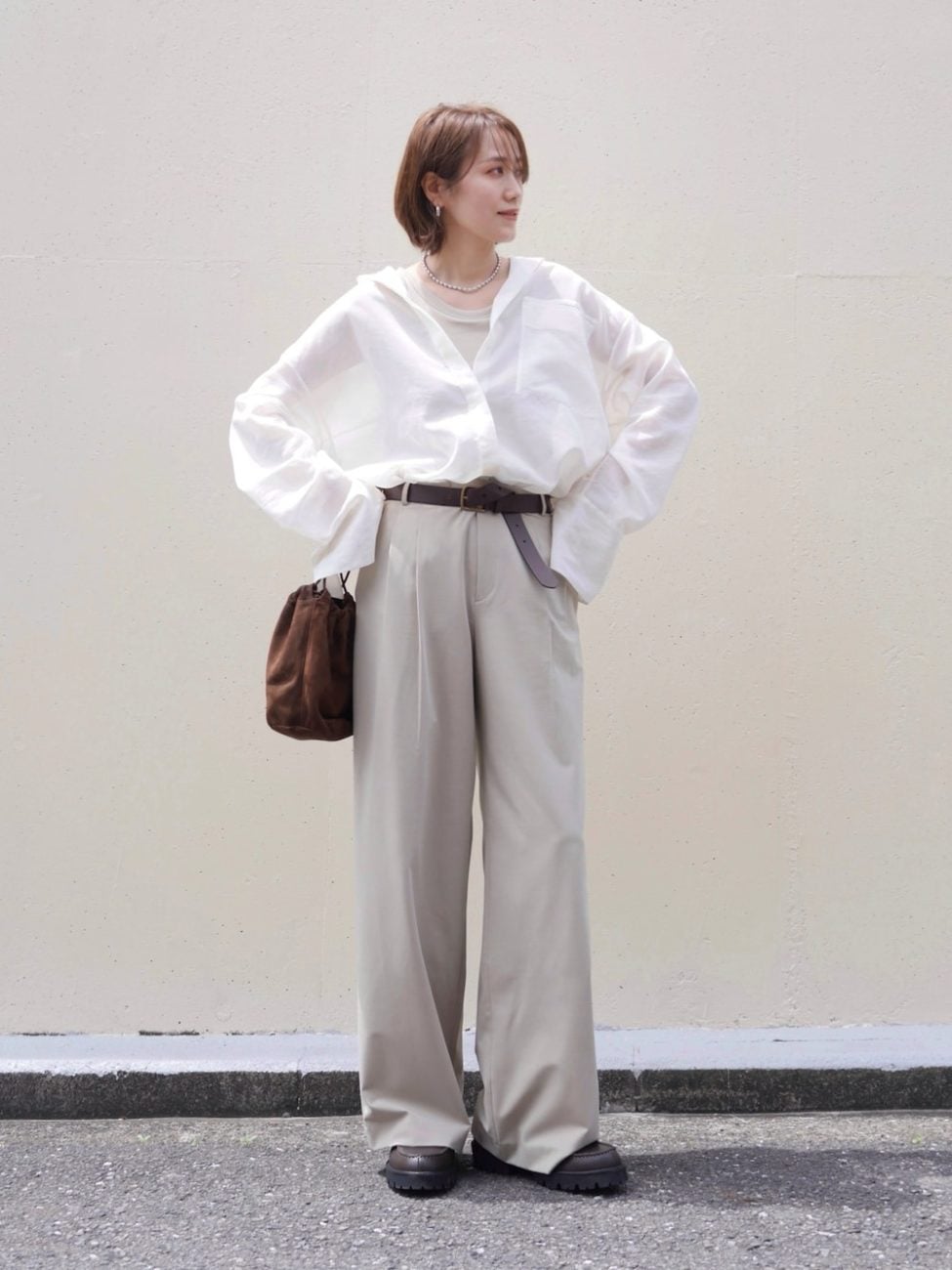 ベージュのワイドパンツ最旬コーデ！春夏・秋冬別に厳選【レディース  
