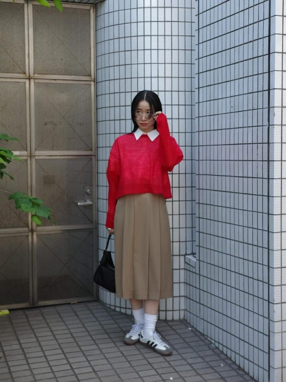 ［赤］×キャメル色