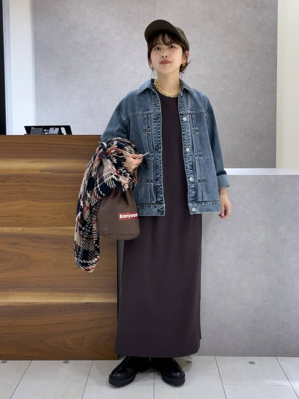 ▼リラクシーな着こなしをブラッシュアップ