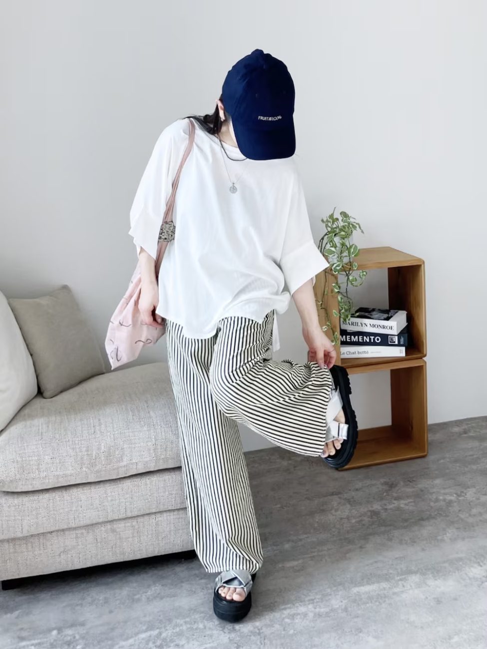 気温26度の服装で悩んだら…！最高・最低気温別おすすめレディースコーデ32選