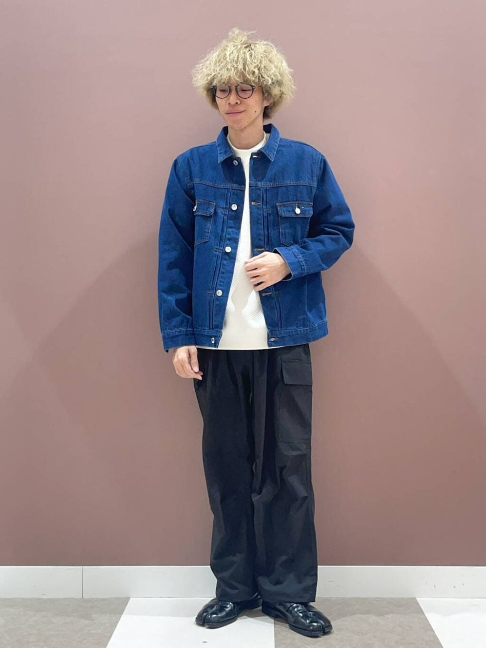 ▼デニムジャケットで大人仕様にチェンジ