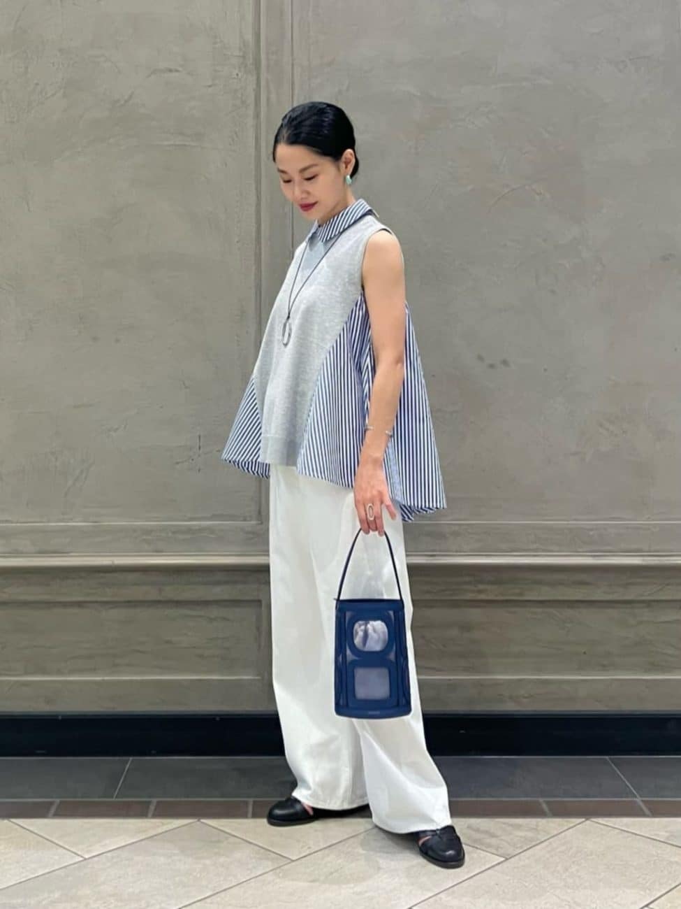 ▼涼を感じる配色で涼しげな印象に