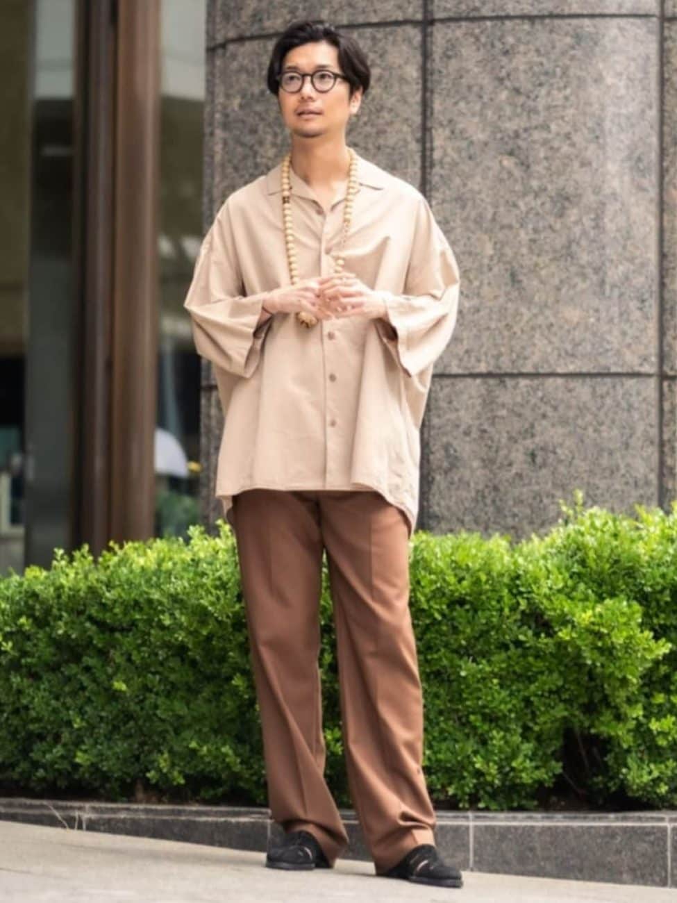 ▼開襟シャツでおしゃれな夏コーデを叶える