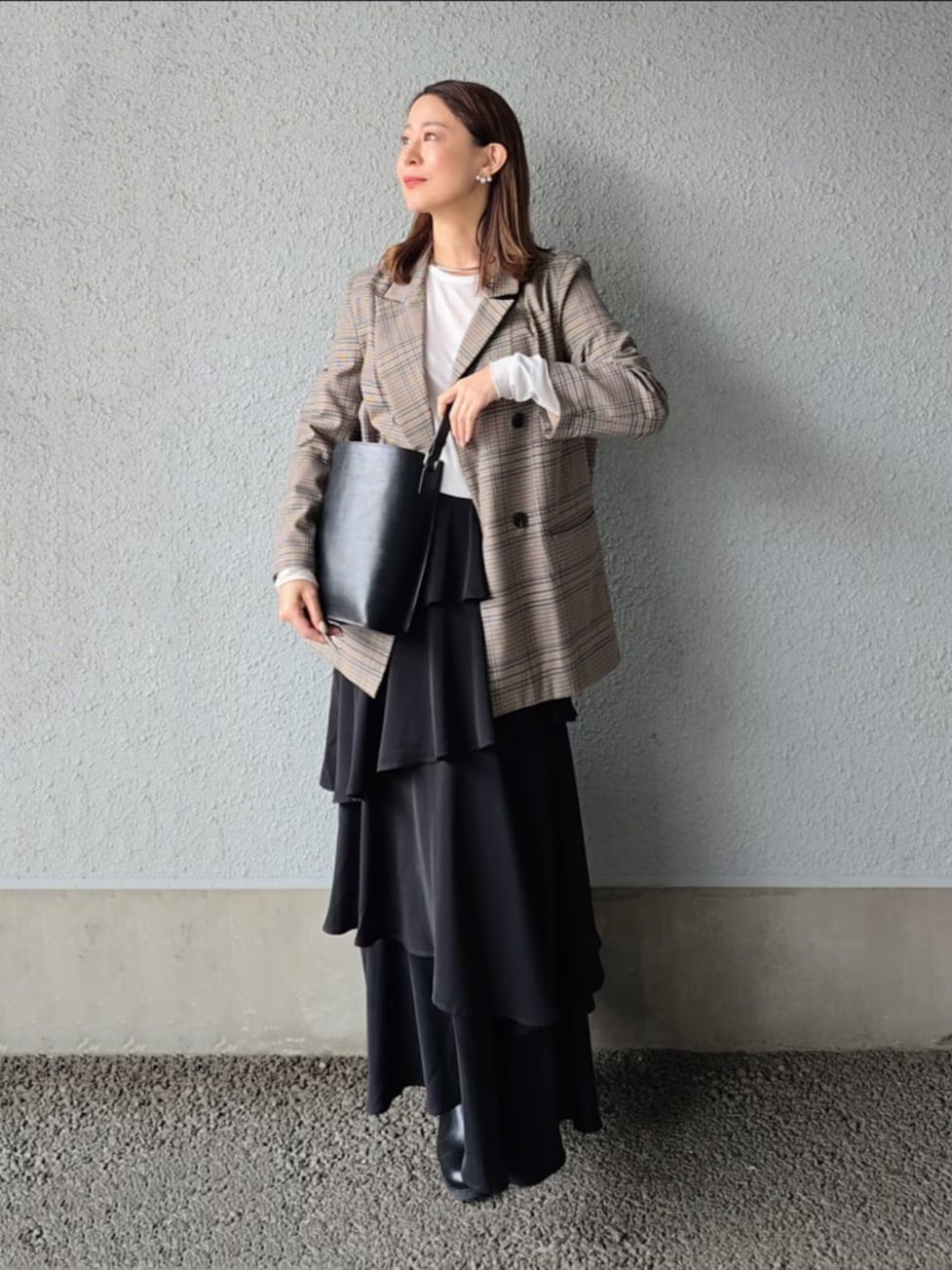 ▼クラシカル×フェミニンにまとめ上げた秋の大人コーデ