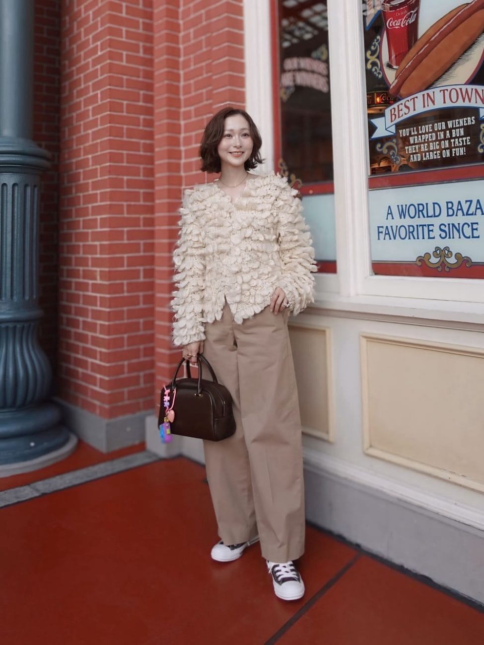 モコモコニットで防寒性を高める