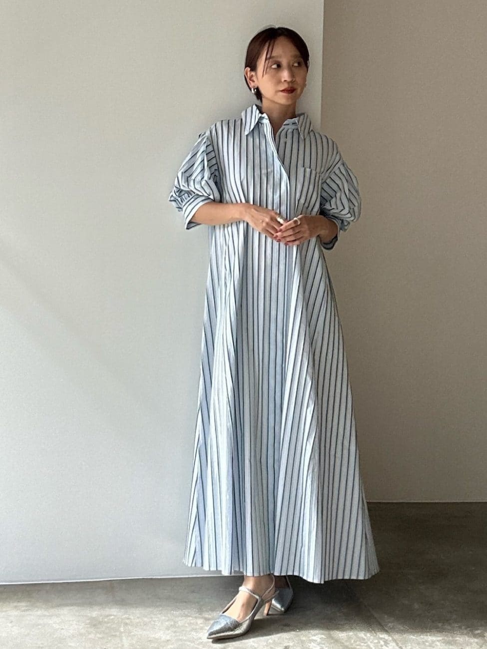 ［ストライプ柄］のシャツワンピースコーデ