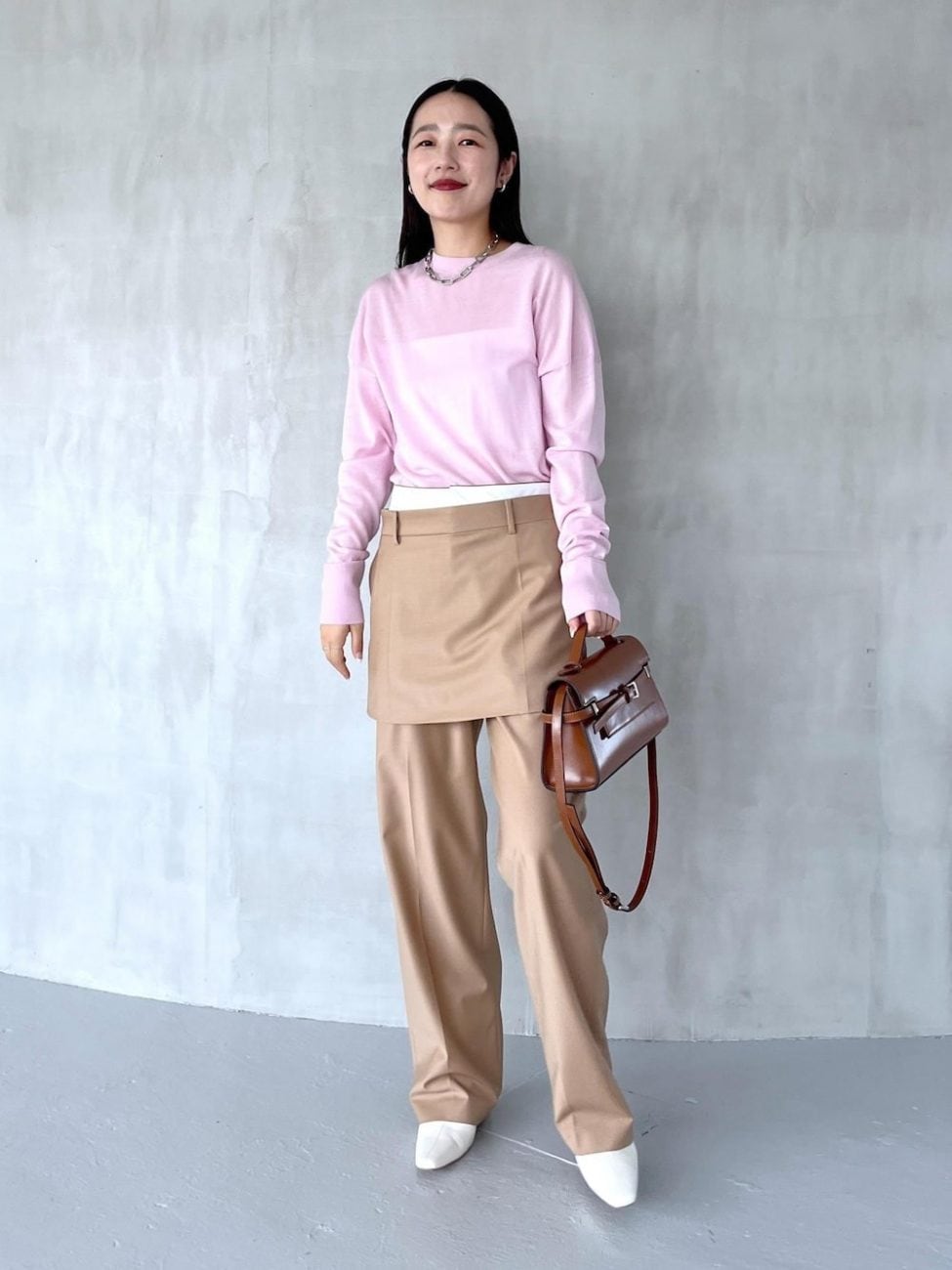 ▼旬ボトムスでモードな装いに昇華