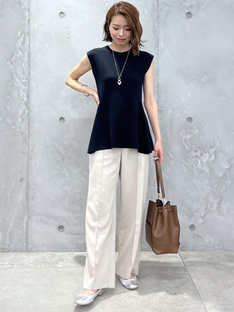 ▼サマーニット×タックワイドパンツ
