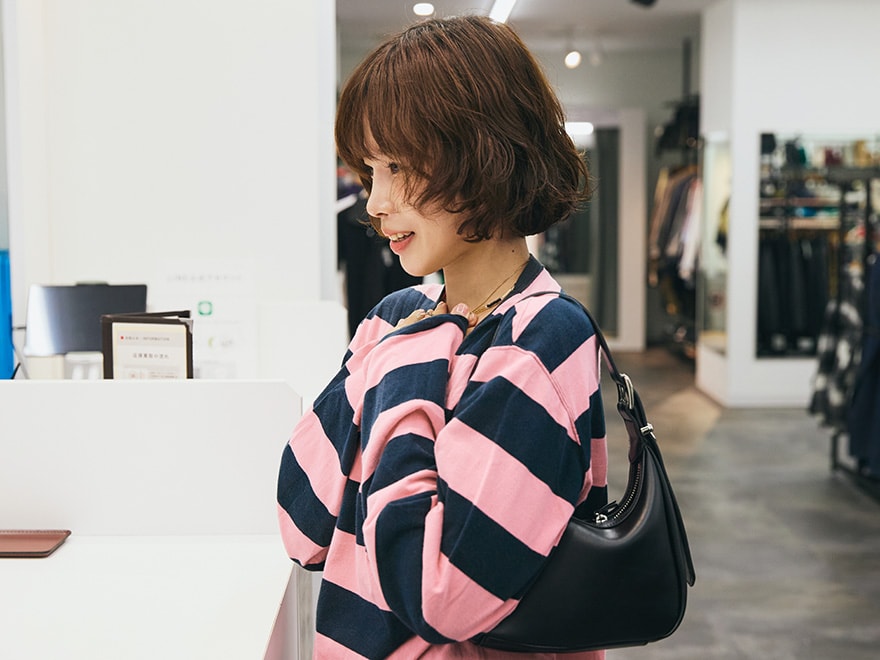 ドキドキしながら買取カウンターへ