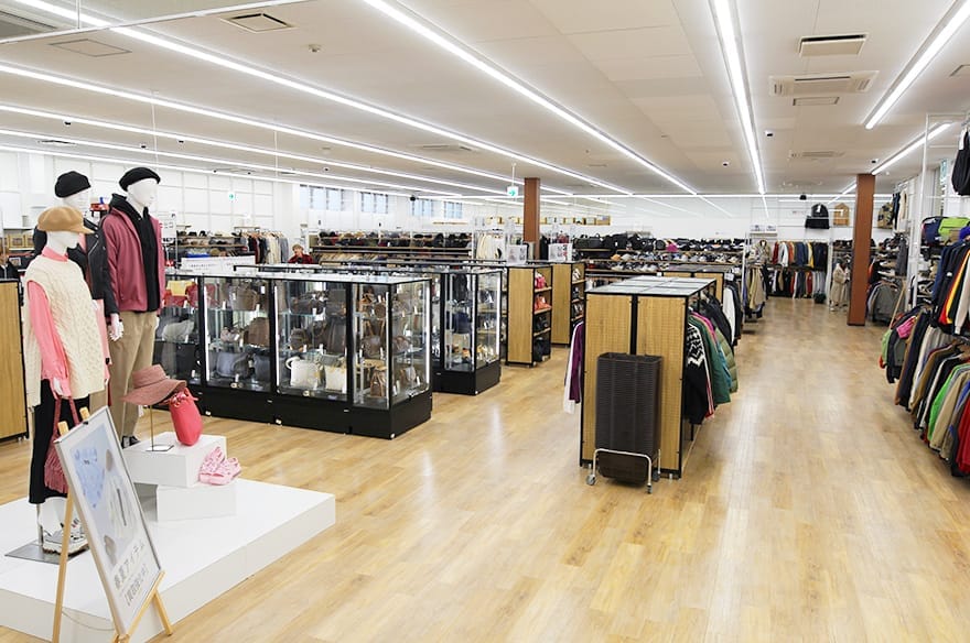 川越小仙波店の2階の売場