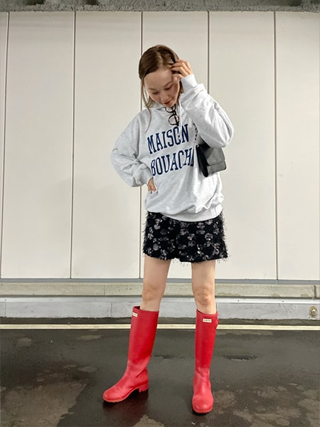 レインブーツをコーデのアクセントにする