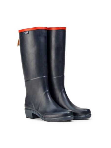 〈AIGLE エーグル〉