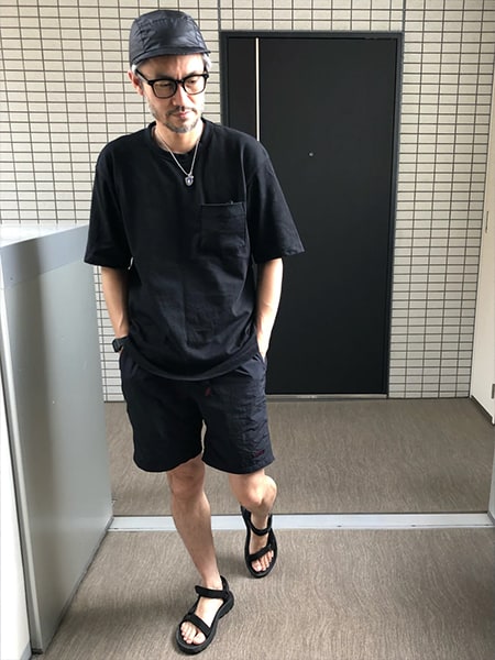 「40代」ナイロン素材のキャップで抜け感をオン
