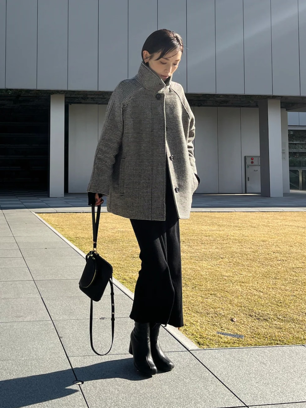 ハイネックニットワンピース×ショートコート