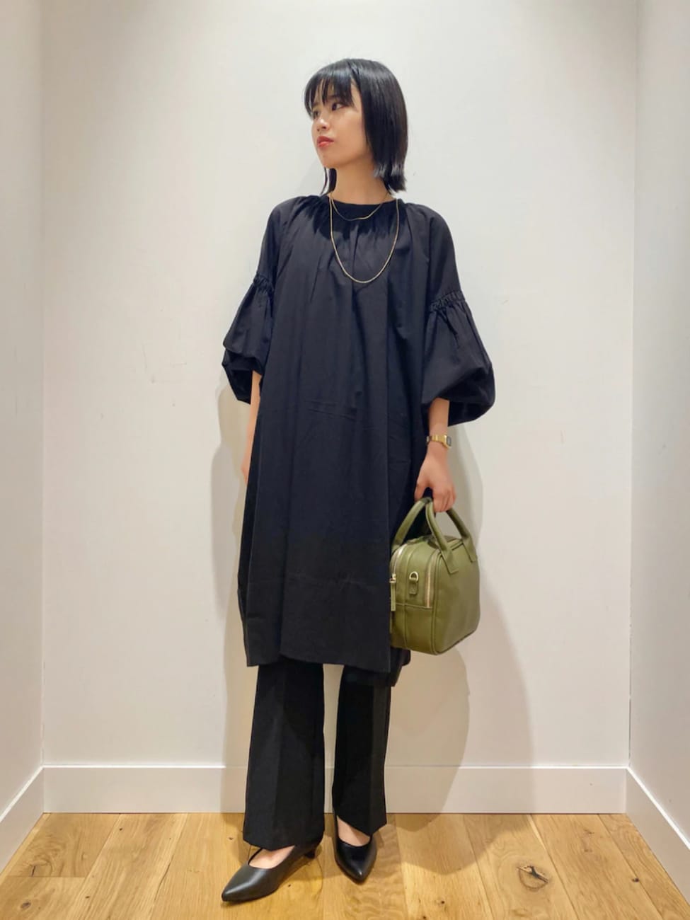 チュニックワンピース×センタープレスパンツ