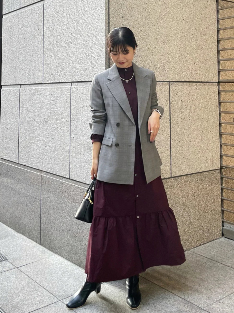 ティアードワンピース×テーラードジャケット