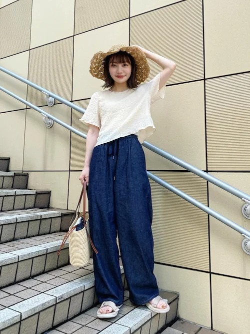 ▼白Tとデニムで夏の王道コーデが完成