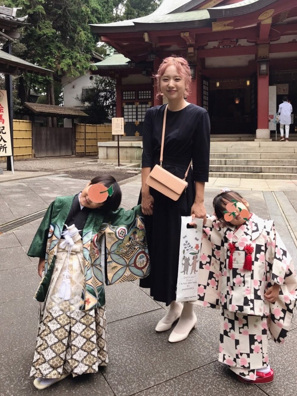 着回し力の高いブラックのワンピース