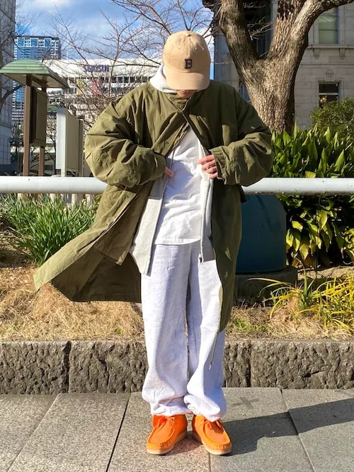 ［5］リラクシーなコーデに無骨さをプラス