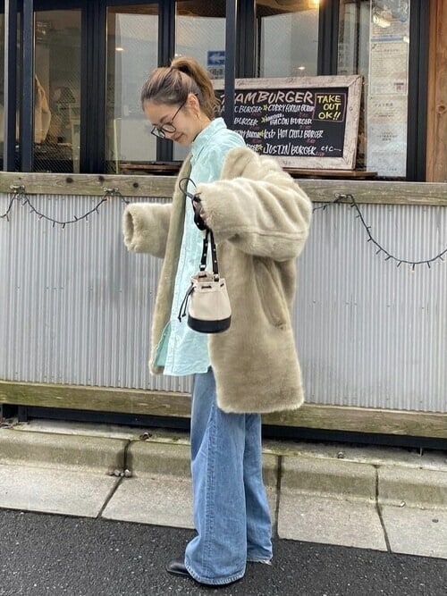 ルーズなスタイルで印象チェンジ
