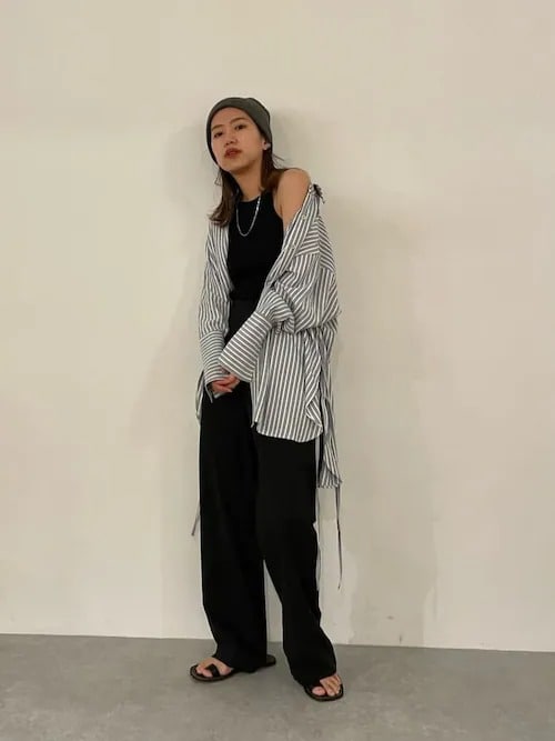 ［5］ストライプのシャツでこなれ感アップ