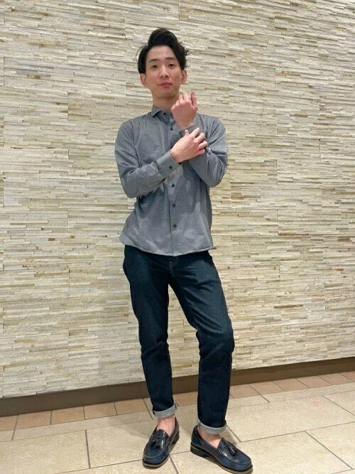［10］デニムと合わせてきれいめカジュアルに