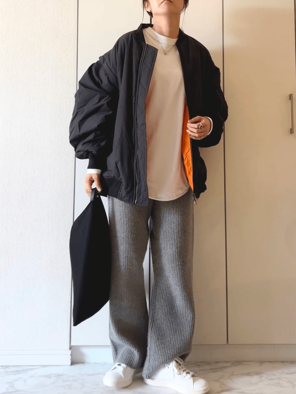 白スタンスミス×MA-1×ニットパンツ