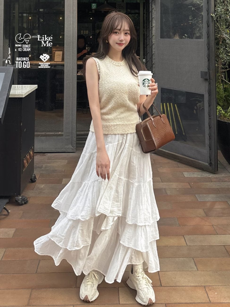 気温26度の服装で悩んだら…!最高・最低気温別おすすめレディースコーデ32選