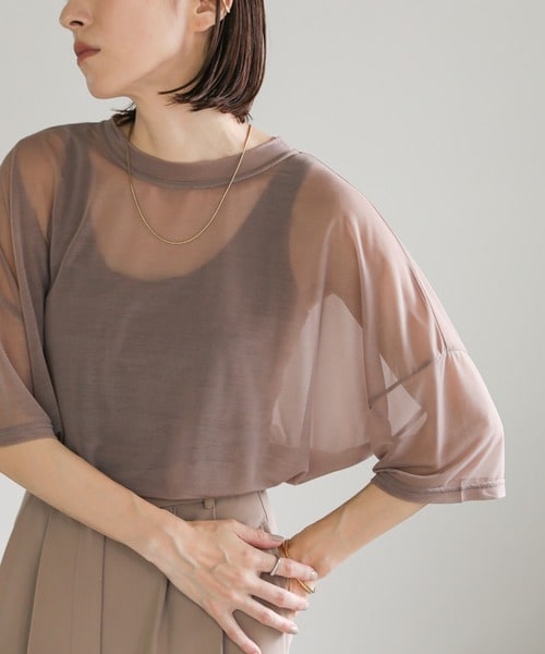 透け感のある素材
