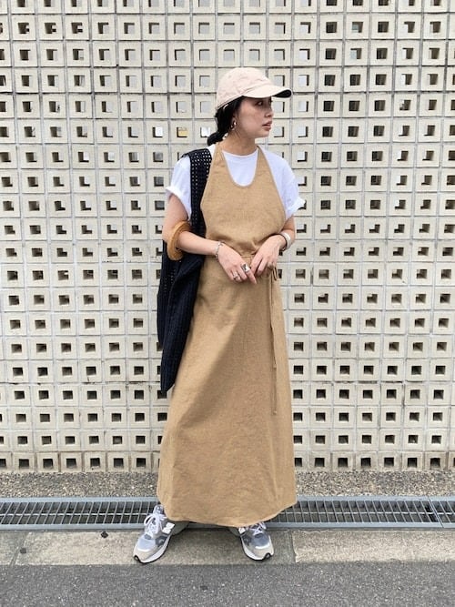 ▼9. ホルターワンピースでおしゃれ見え