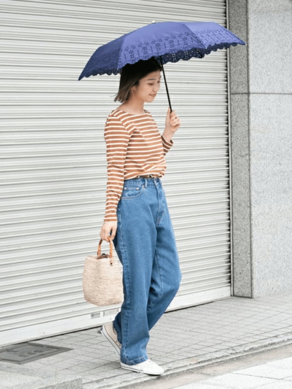 レースの日傘は女性らしさをプラスしたいときに◎