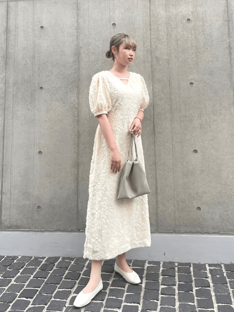 ジャガードワンピース×フラットシューズ