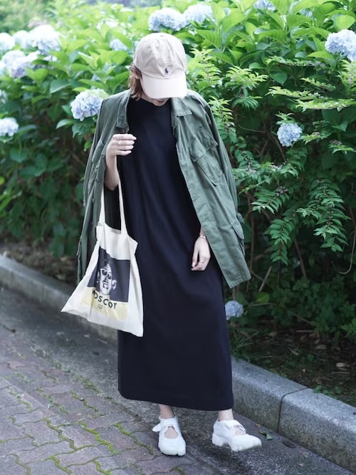 〈MUJI 無印良品〉