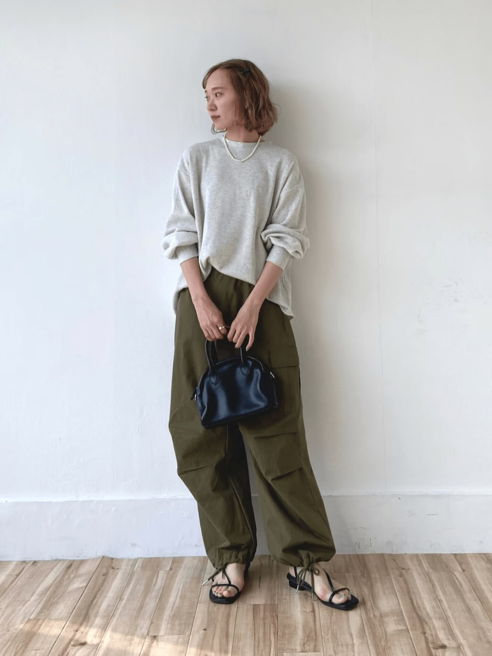 ワッフルTシャツ×カーゴパンツ