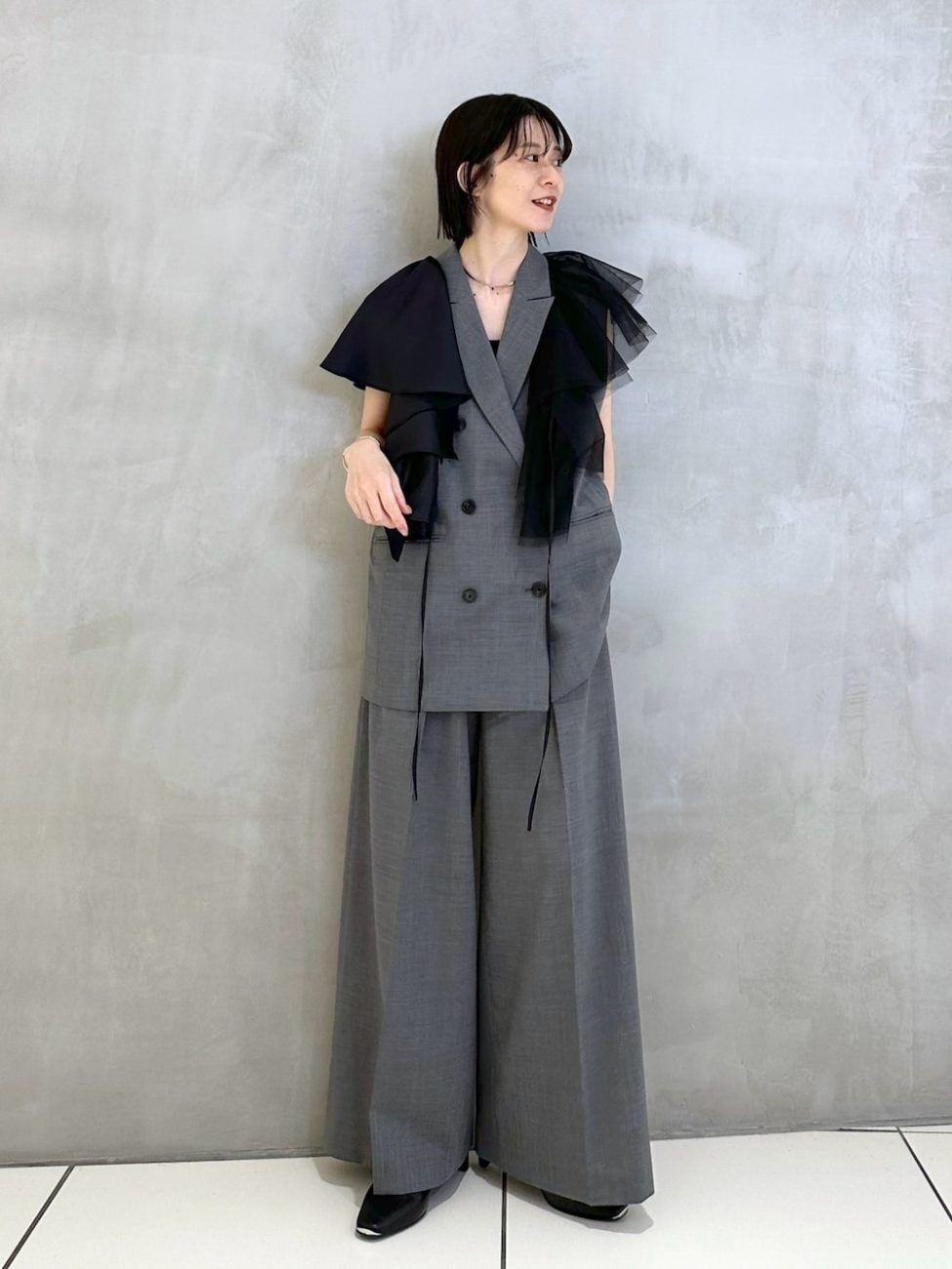 ▼マニッシュでフェミニンな大人の好バランスコーデ