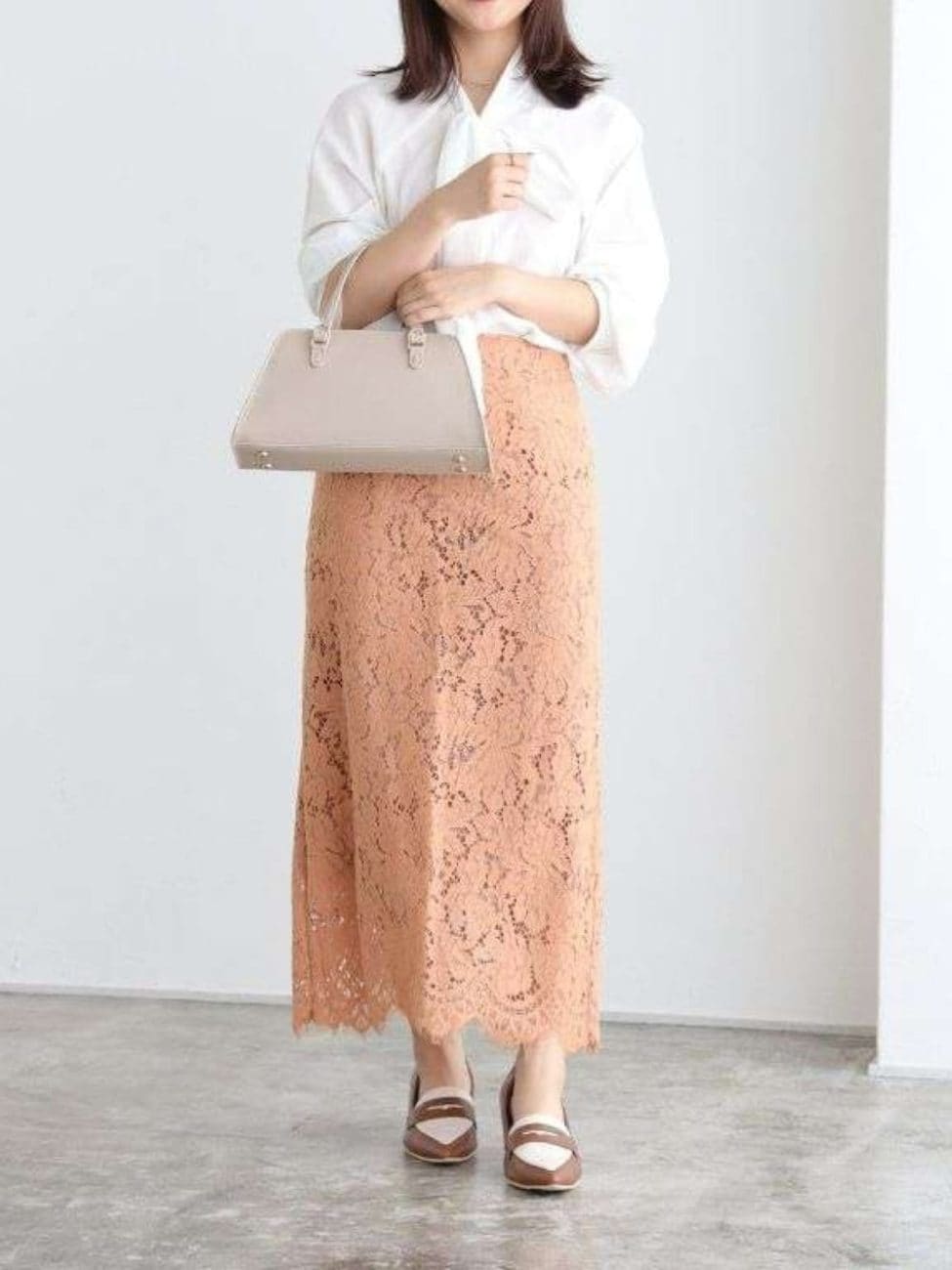［20代］女性におすすめの婚活の服装＆ポイント