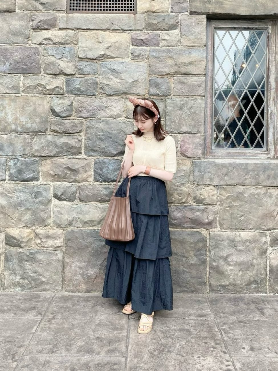 スカートでレディに仕上げたUSJの服装